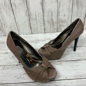 CARLOS Santana Taupe Peep Toe Heel Bow Tie Shoes Size 6